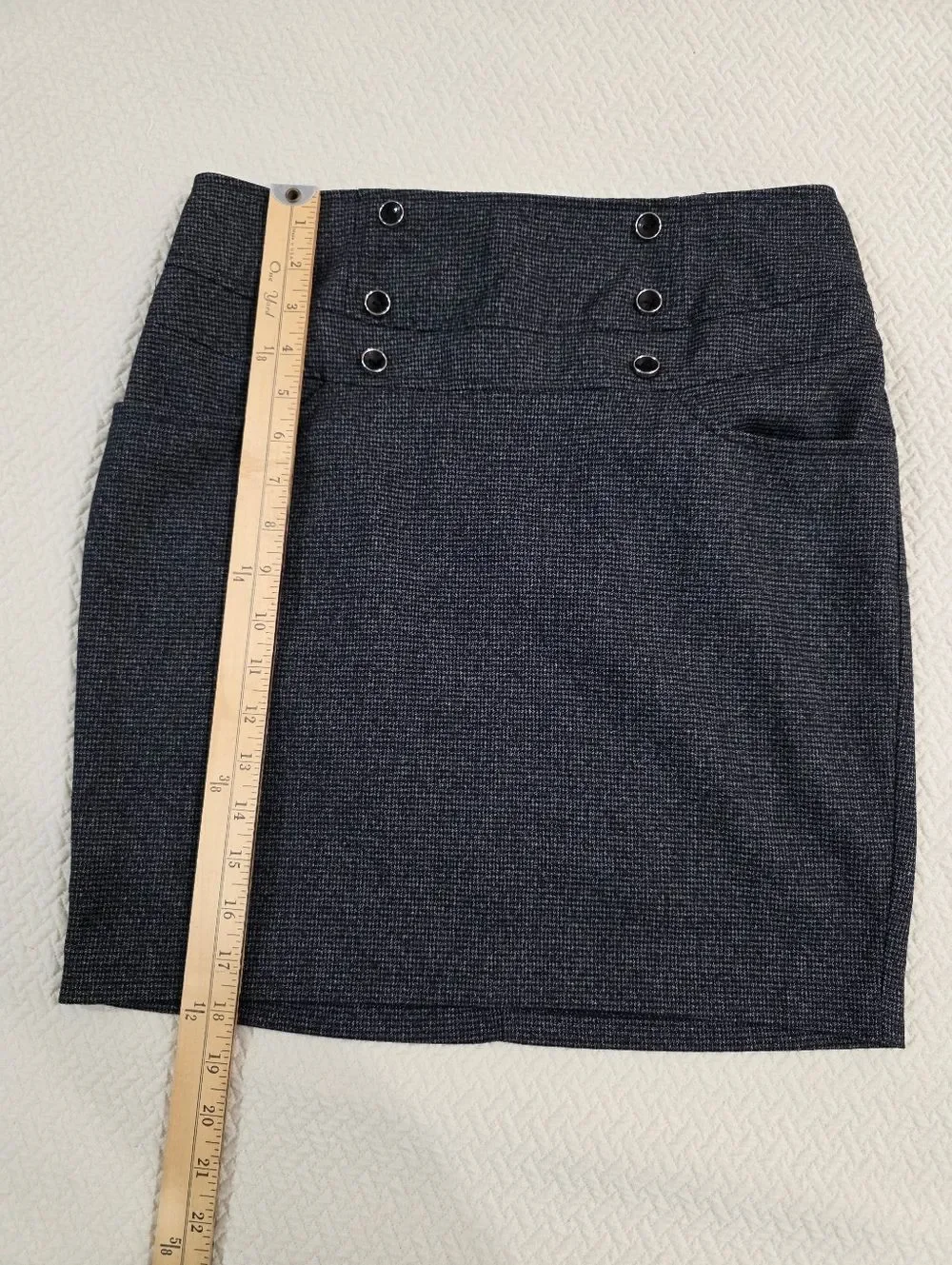 Must Have Gray Button-Accent Pencil Skirt Size Medium Career Office